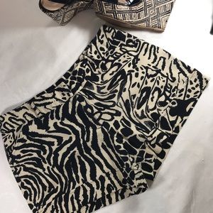 Black and cream graphic shorts size 12